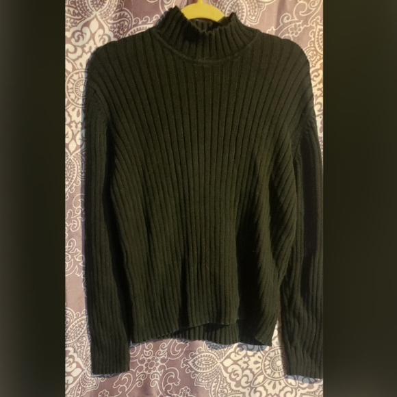 Men's black turtle neck sweater - Picture 1 of 3